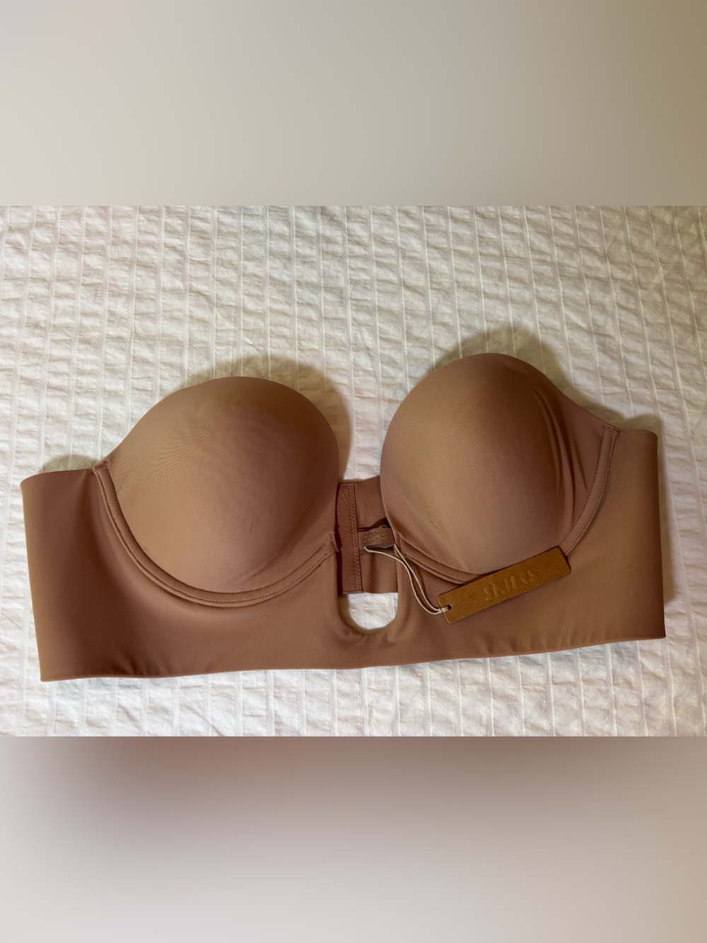 SKIMS Deep Plunge Bra. Sz 2X. **NWT - but please see description.**